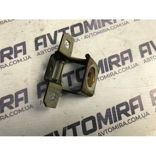 Петля кришки багажника Fiat Punto HB 2005-2018 46832829
